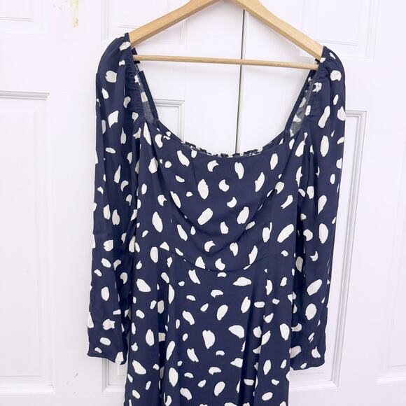 Reformation Sigmund Dress - Picture 4 of 11